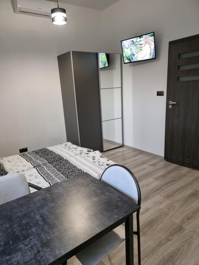Noclegi 24/H Leszczynek Kutno Exterior foto